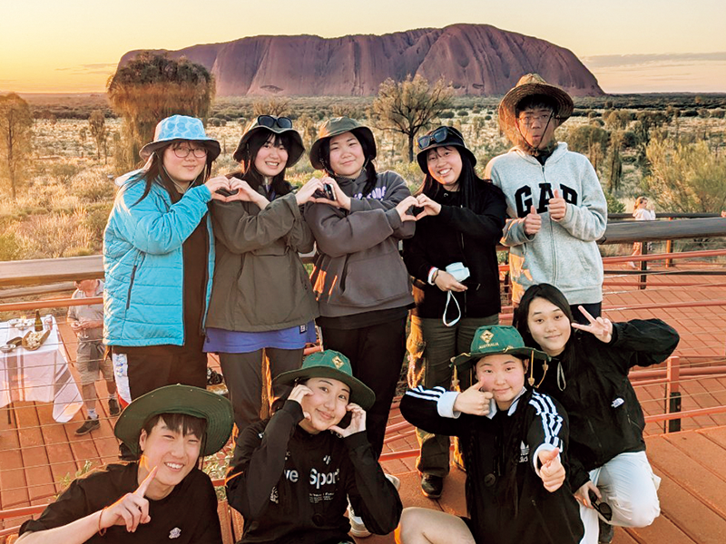 ウルル・キャンピングツアー